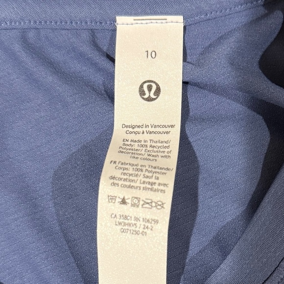NWT Lululemon Ultralight Waist-Length T-Shirt Oasis Blue (Size 10) - Picture 7 of 7